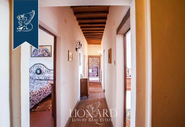 Image No.21-Villa for sale