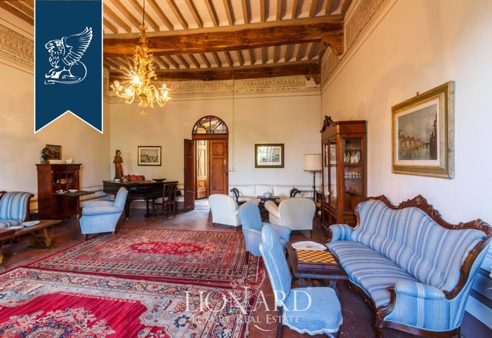 Image No.23-40 Bed Property for sale