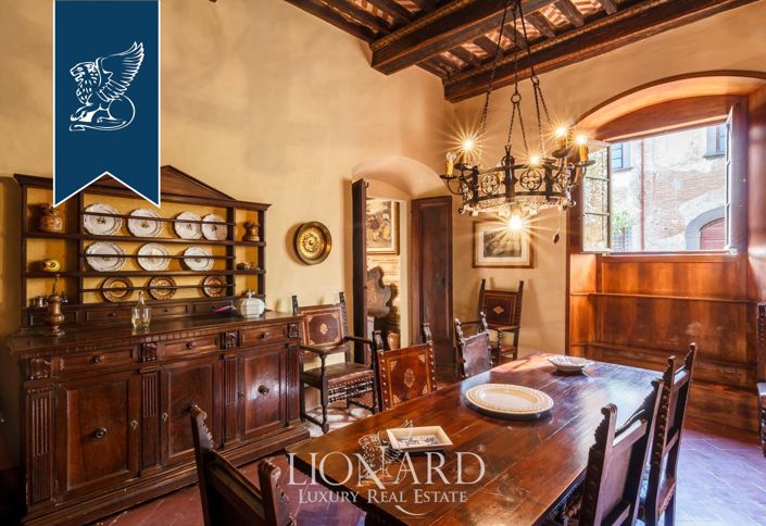 Image No.26-40 Bed Property for sale