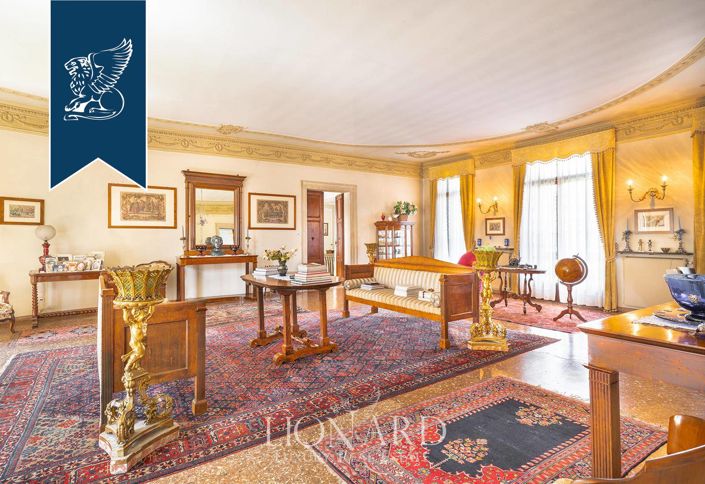 Image No.54-4 Bed Villa for sale