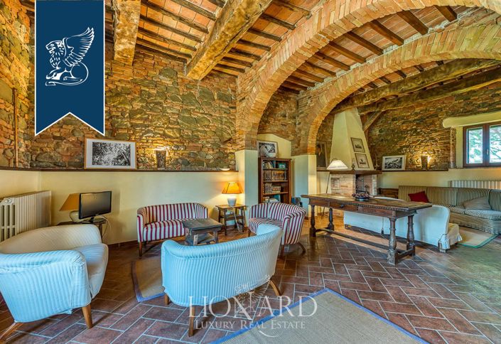 Image No.22-Ferme de 9 chambres à vendre à Bettona