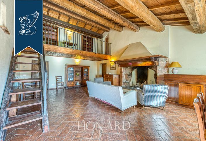 Image No.25-Ferme de 9 chambres à vendre à Bettona