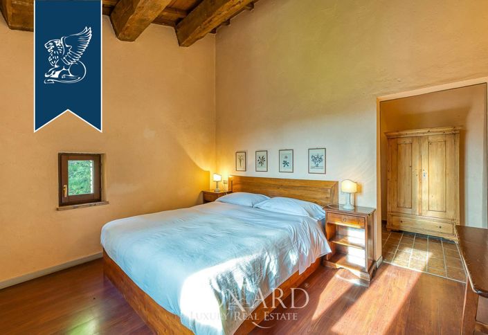 Image No.29-Ferme de 9 chambres à vendre à Bettona