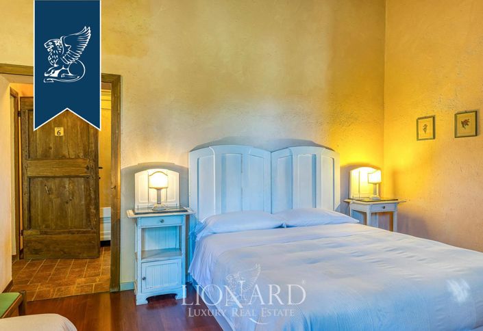 Image No.32-Ferme de 9 chambres à vendre à Bettona