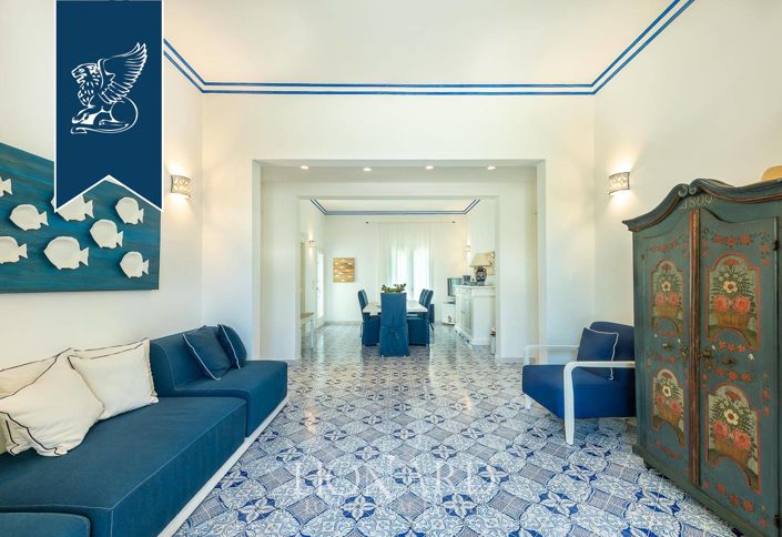 Image No.35-6 Bed Villa for sale