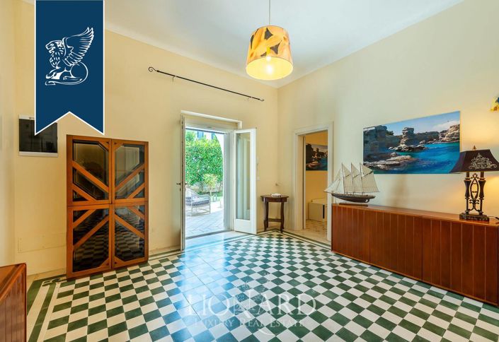 Image No.57-6 Bed Villa for sale