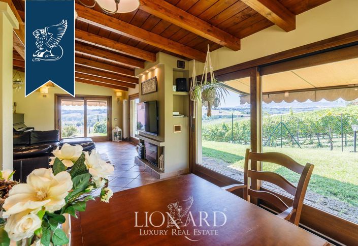 Image No.31-6 Bed Farmhouse for sale