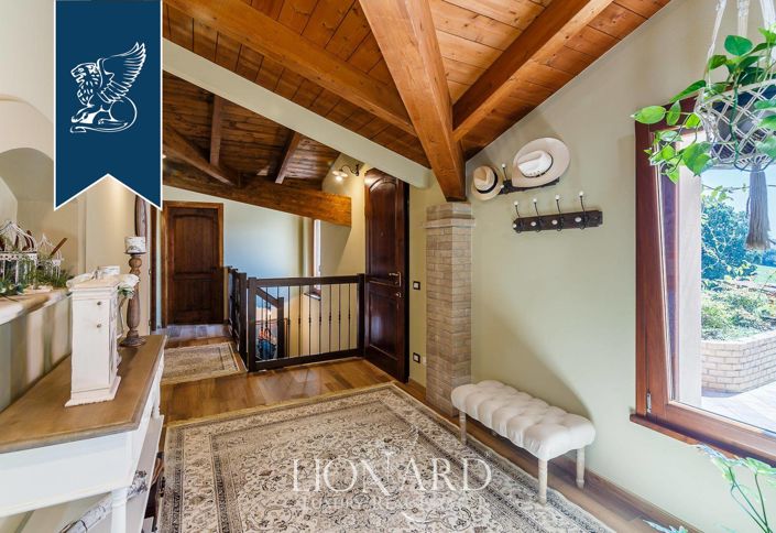 Image No.36-6 Bed Farmhouse for sale