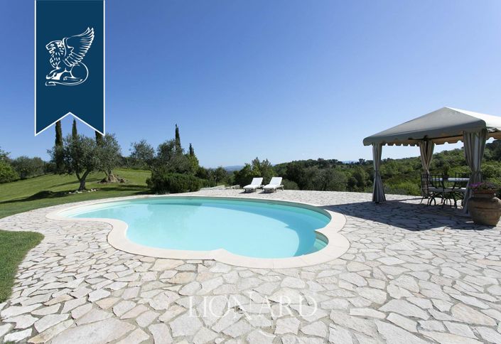 Image No.17-5 Bed Country House for sale