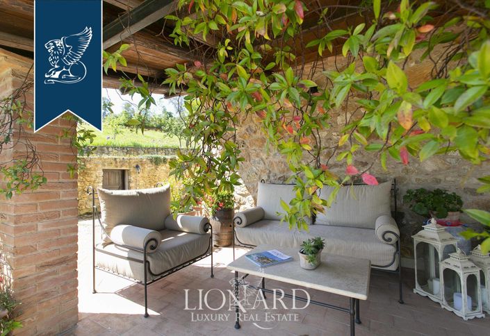 Image No.32-5 Bed Country House for sale