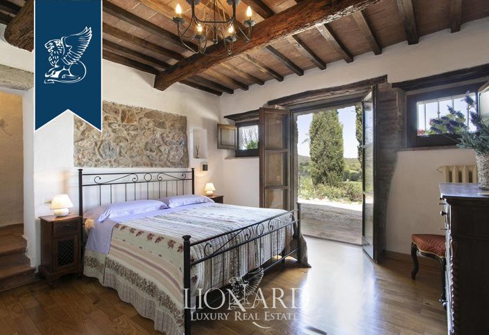 Image No.38-5 Bed Country House for sale