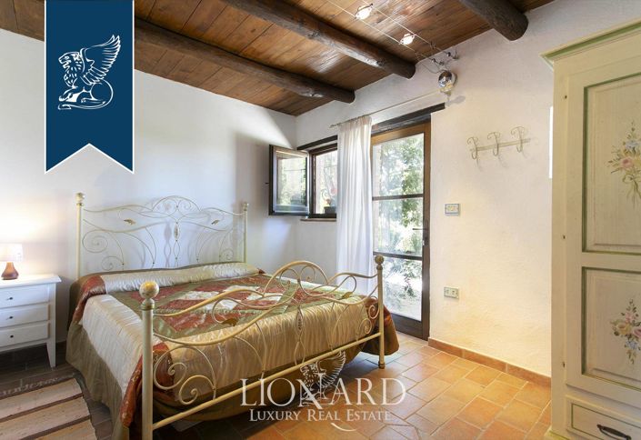 Image No.41-5 Bed Country House for sale