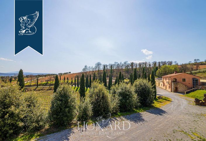 Image No.42-21 Bed Hotel for sale