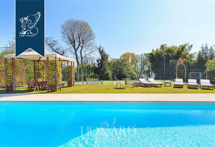 Image No.5-Villa de 7 chambres à vendre à Baveno