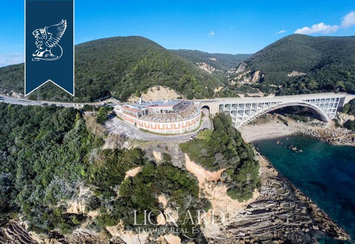 Image No.10-15 Bed Hotel for sale