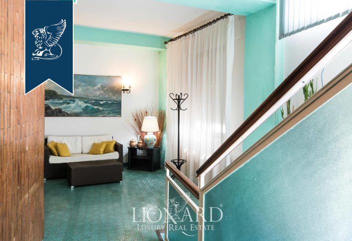 Image No.32-15 Bed Hotel for sale