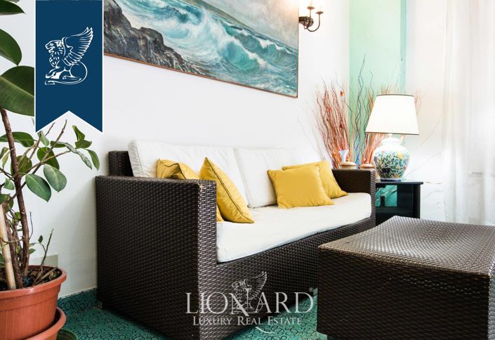 Image No.37-15 Bed Hotel for sale