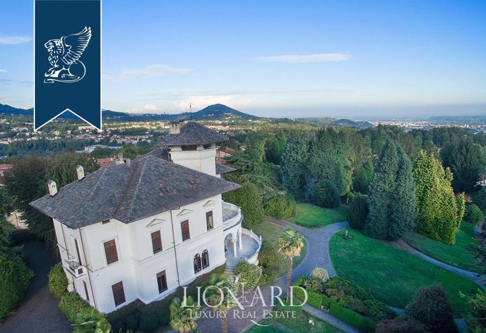 Image No.24-10 Bed Villa for sale