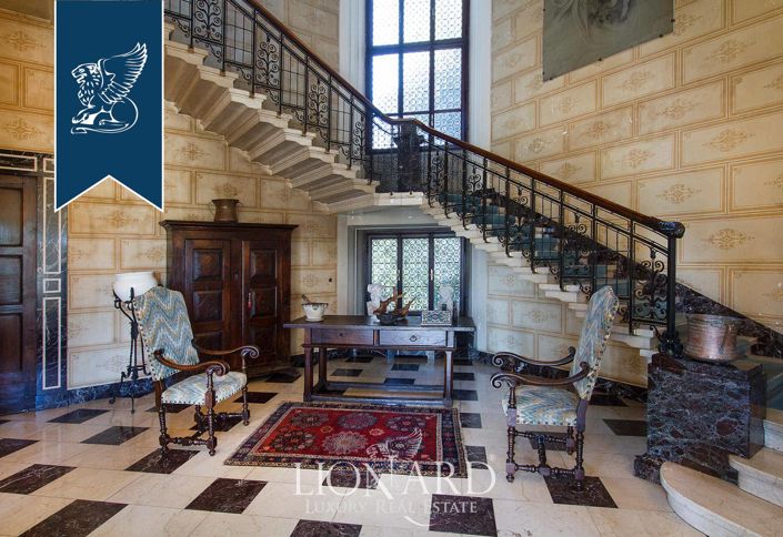 Image No.26-10 Bed Villa for sale