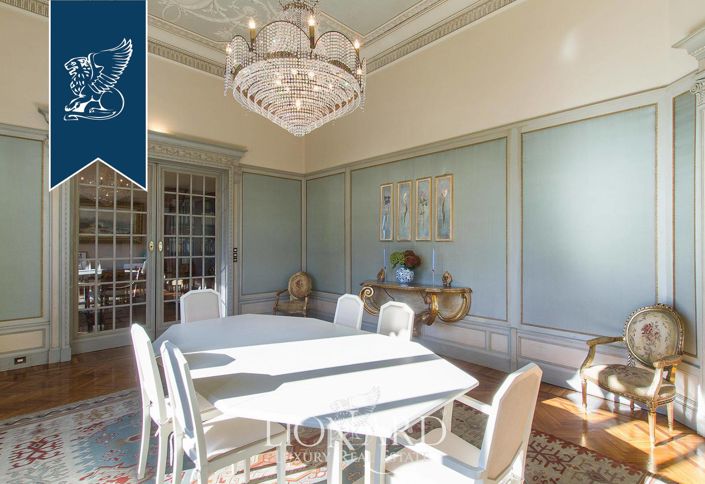 Image No.31-10 Bed Villa for sale