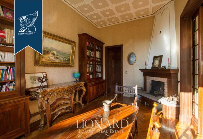 Image No.34-10 Bed Villa for sale