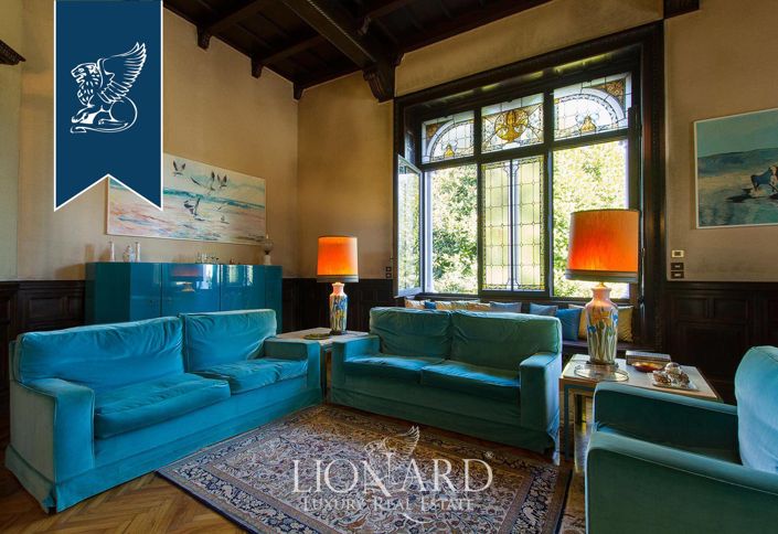 Image No.41-10 Bed Villa for sale