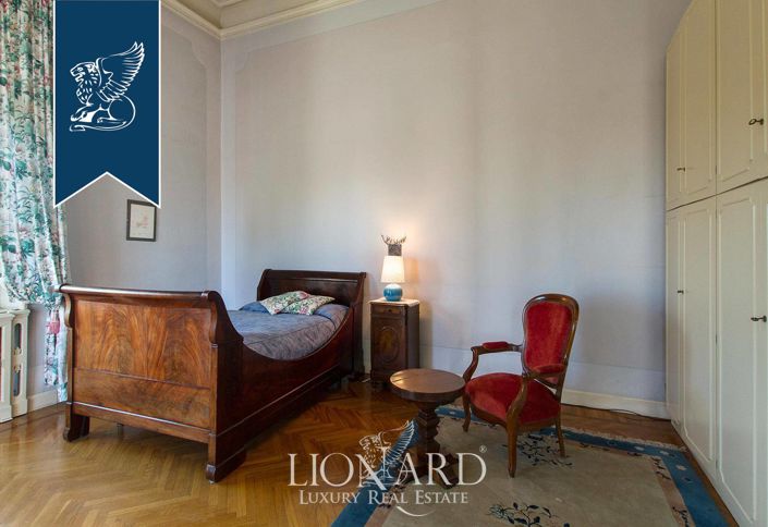 Image No.45-10 Bed Villa for sale