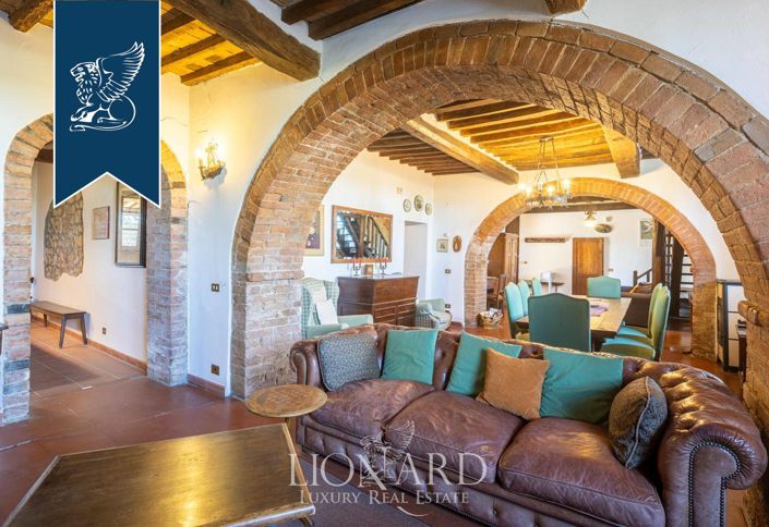 Image No.7-Ferme de 6 chambres à vendre à Pienza