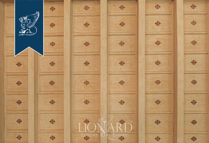 Image No.21-15 Bed Villa for sale