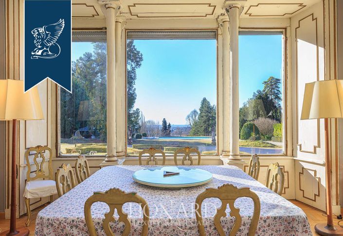 Image No.33-15 Bed Villa for sale