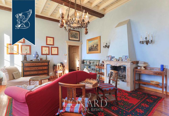 Image No.41-15 Bed Villa for sale