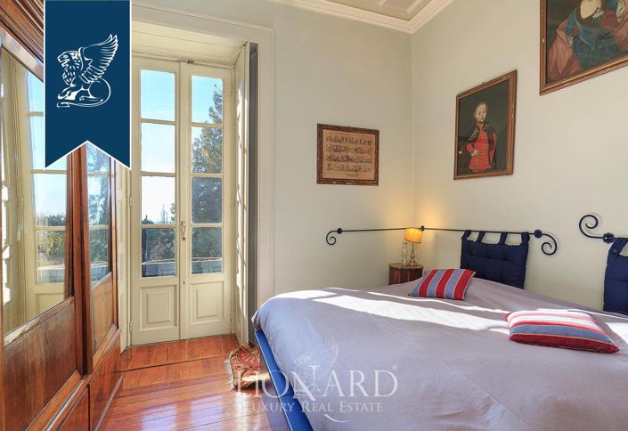 Image No.42-15 Bed Villa for sale