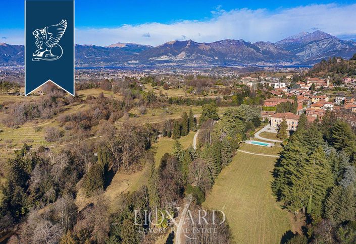 Image No.50-15 Bed Villa for sale