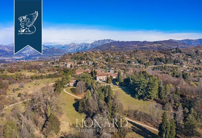 Image No.51-15 Bed Villa for sale