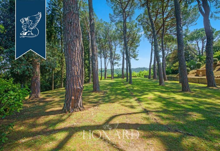 Image No.17-10 Bed Villa for sale