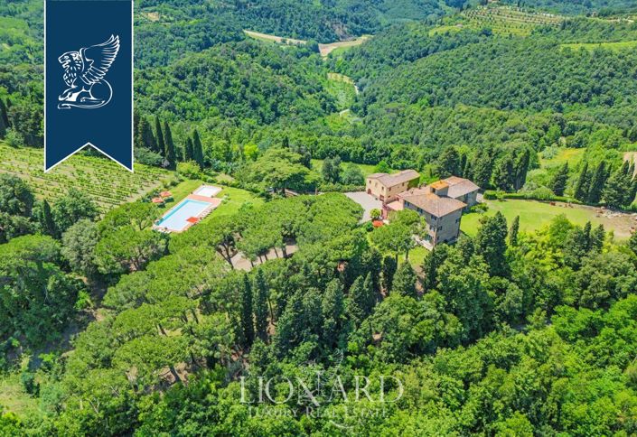 Image No.2-10 Bed Villa for sale