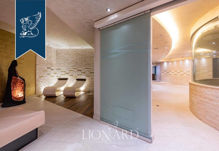 Image No.28-23 Bed Hotel for sale