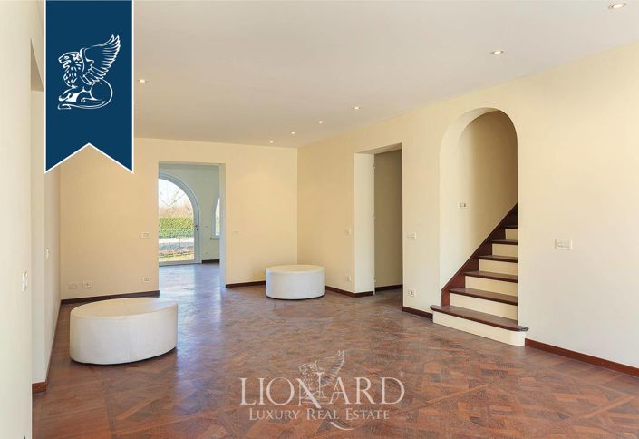 Image No.34-7 Bed Villa for sale