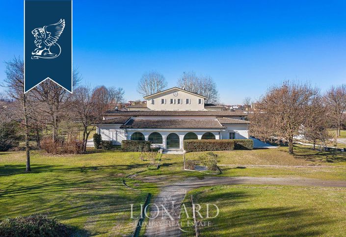 Image No.7-7 Bed Villa for sale