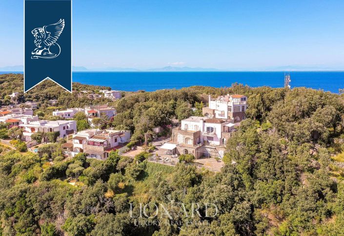 Image No.2-Villa de 6 chambres à vendre à Forio