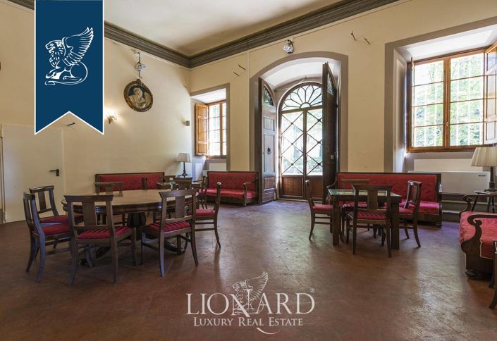 Image No.12-22 Bed Villa for sale