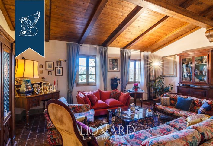 Image No.20-2 Bed Farmhouse for sale