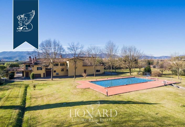 Image No.24-2 Bed Farmhouse for sale