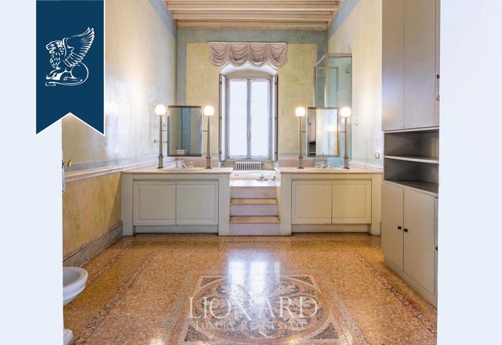 Image No.19-Propriété de 5 chambres à vendre à Brescia