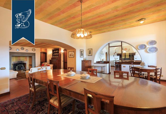 Image No.20-9 Bed Villa for sale