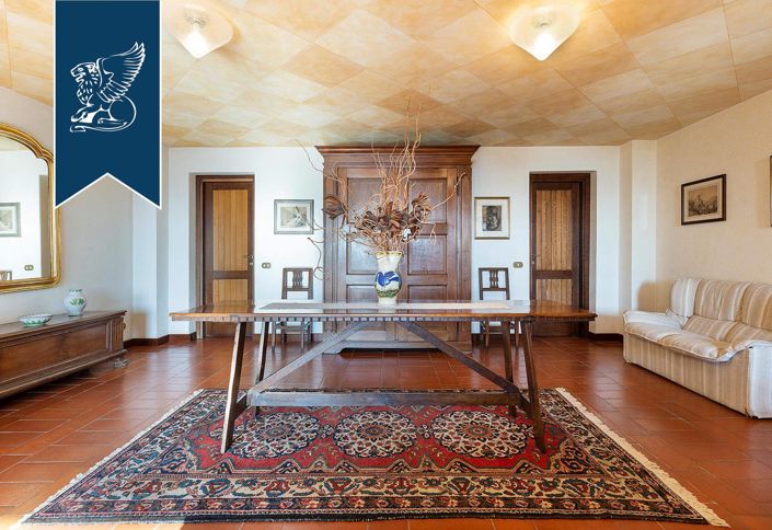 Image No.24-9 Bed Villa for sale