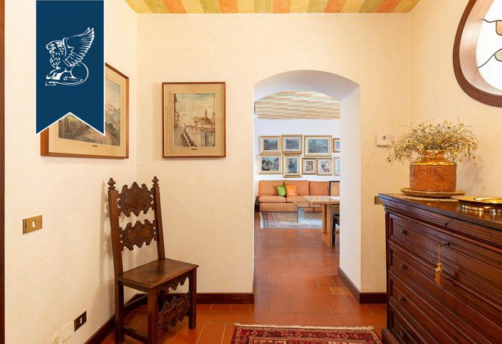 Image No.40-9 Bed Villa for sale