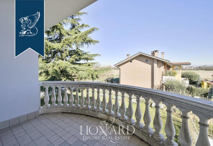 Image No.35-20 Bed Villa for sale