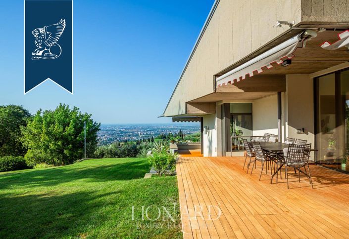 Image No.16-5 Bed Villa for sale