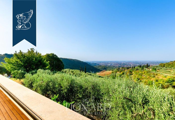 Image No.41-5 Bed Villa for sale